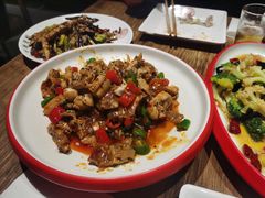 麻辣小炒牛蛙-叶派龙虾•招牌香辣蟹·海鲜(中海国际店)