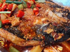 -鸣记脆皮烤鱼·海鲜烤鱼(亿合城店)