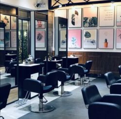 -FRIDAY星期五专业美发沙龙