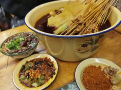 -拈签一笑黄牛肉辣卤串串