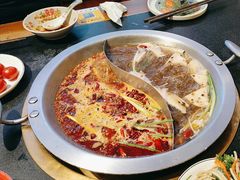 -沸炉重庆老火锅(军事博物馆店)