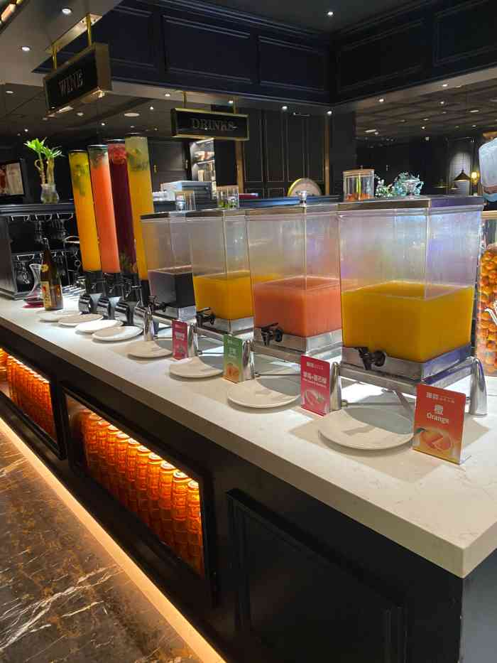 加餐海鲜自助(宝龙城店)-"也许是到了盘点一年的时间了,满满的回忆杀.