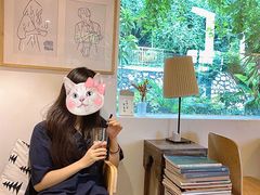 -彳亍咖啡·这里(水湾路店)