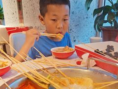 -宏姐串串香(征仪路店)