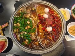 -辣尚瘾·烤鱼·新川菜(交大直营店)