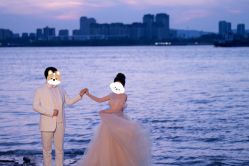 -雪中彩影婚纱摄影·微光艺术中心