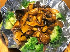 铁板烧杂菌-95号酱骨·一块豆腐(展春园西路店)