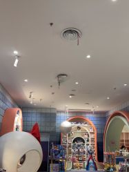 -奈尔宝·儿童乐园·亲子餐厅(华采天地店)