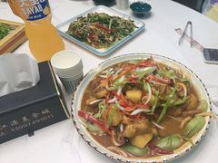 -三江源美食城