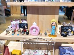 零售区-藏猫猫咖啡主题馆(中央大道店)