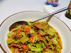 -老湘亲·品鉴湘菜(蔡塘爱琴海店)