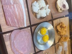 -银米·云南传统过桥米线(双廊黑金冠店)