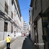 车市巷，一条贯穿人民路与中山路的小巷，一条曾经买卖拉