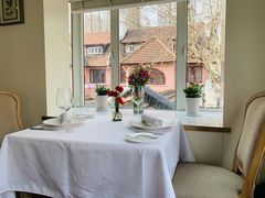 靠窗位-蝶舍·MAISON PAPILLON