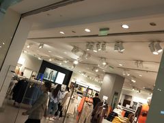 -H&M(鹏欣水游城店)