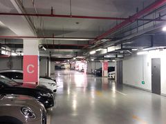 -九六广场-停车场