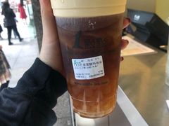 红茶黑糖玛奇朵-1点点(领事馆店)