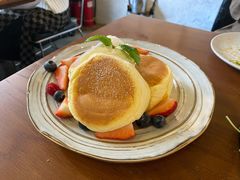 莓果奶油芝士舒芙蕾松饼-UPPER KITCHEN(延安路店)
