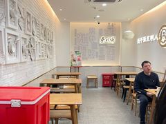 用餐区-蔡林记(汉街店)