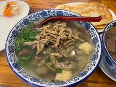 -叶新小吃店(来凤小区总店)