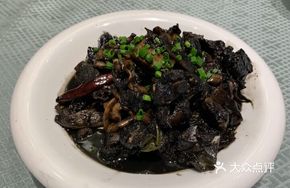 Squid Ink Braised Pork Ribs