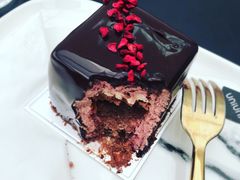 覆盆子黑森林-UNI UNI(环亚凯瑟琳店)