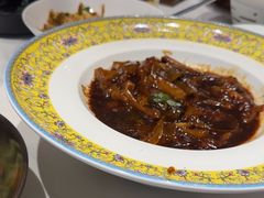 -皇城根·鲁菜济南菜·吊炉烤鸭·炒鸡鱼头(济南旗舰店)
