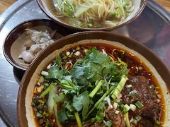 -二娃邓板凳面(解放碑店)