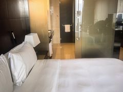 -广州天河希尔顿酒店