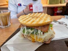 -Catch Bagel(芳草地店)