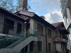 -香港大学