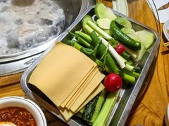 -牧民人家羊粪火自煮手把肉餐馆