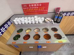 -阿婆情腊排骨火锅(金虹路店)