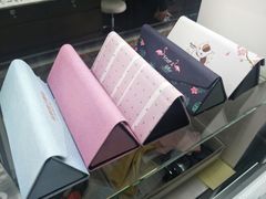 -视野联行眼镜蔡司·依视路官方授权店(顺城店)