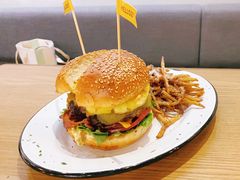 -HELLO 27 意面·沙拉·帕尼尼