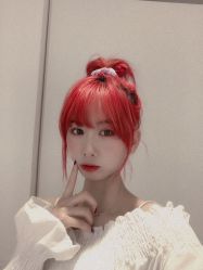 -BULB STUDIO 巴柏明星发型工作室