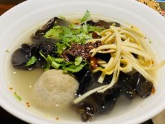 鸡汤米线-北京希尔顿逸林酒店-逸轩西餐厅-自助餐厅