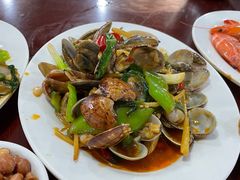 -岛中岛·海鲜大排档·万宁老字号(东澳店)