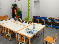 -艾克瑞特机器人教育(金狮校区)