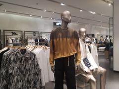 -URBAN REVIVO(佛山南海万达广场店)