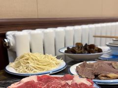 -乳仔牛牦牛汤锅 烤羊排(松潘古城店)