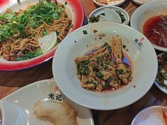 -湘人龙记老长沙米粉(鸟巢店)