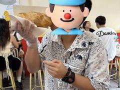 -Bánh Mì Huynh Hoa