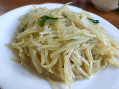 -三居鲁味坊黄焖鸡(山大路店)