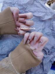 -雪奈传统美甲美睫