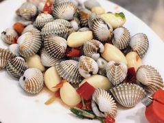 -胡须佬鸡煲四季火锅店(石厦西村直营店)