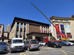 -月星家居广场-路面停车场