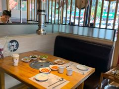 卡座-唯成•韩国炭火烤肉 유성고기