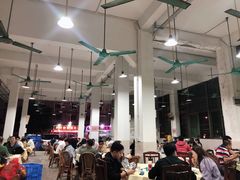 大堂-标记美食新鲜猪杂(兴南大道店)