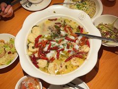 -江渔儿酸菜鱼专门店(明珠广场店)